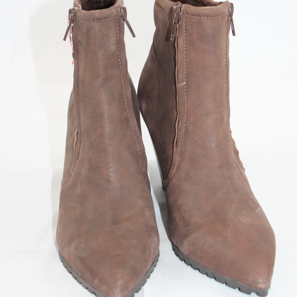 Halston Leather Wedge Ankle Boots 8 Hal Brown NEW - Picture 2 of 6